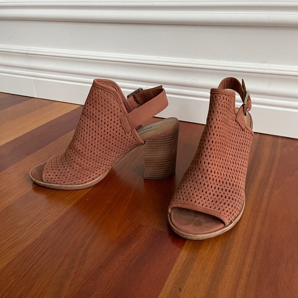 Steve Madden peep toe booties - Picture 4 of 5